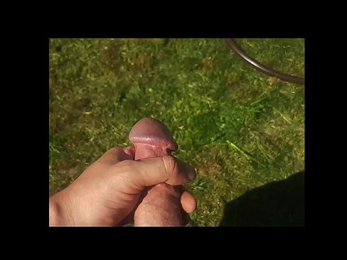 ❤️ Warm hottie laat haar pienk poesie naai en kom met 'n spuit in 'n somertuin ❌ Superpornografie by porn af.pornsexer.ru