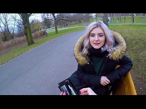 ❤️ Sluk 'n vreemdeling se warm kom vir geld - blowjob in the park deur Eva Elfie ❌ Superpornografie by porn af.pornsexer.ru